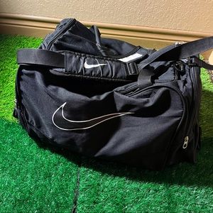 Nike duffel bag